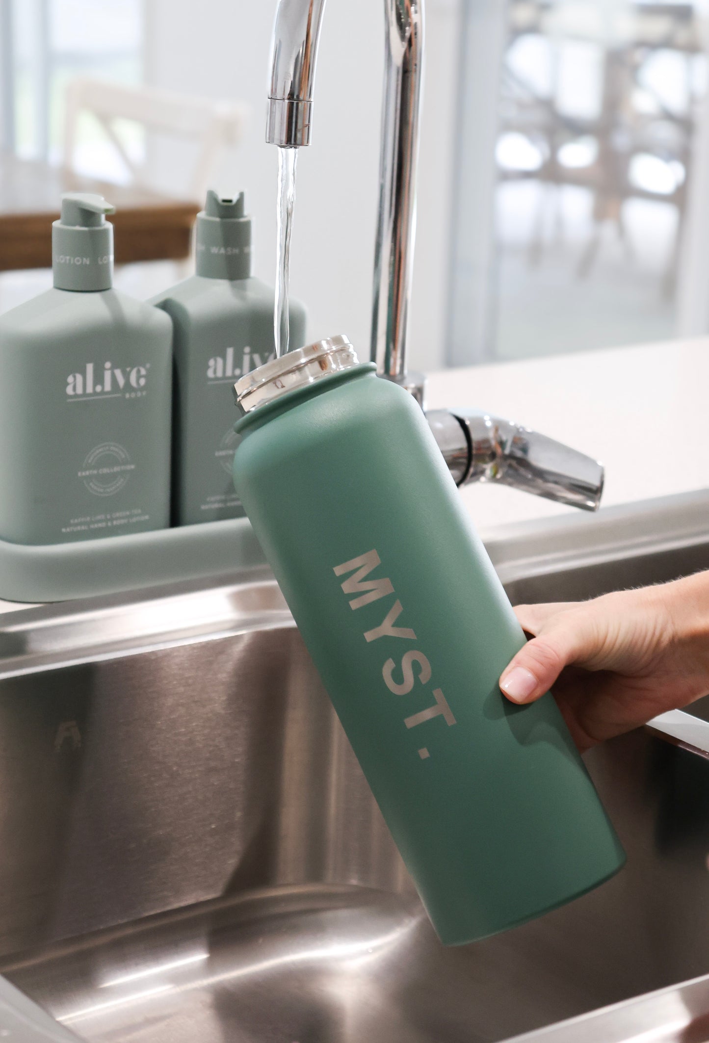 Sage - Insulated Water Bottle (40oz/1.2L)