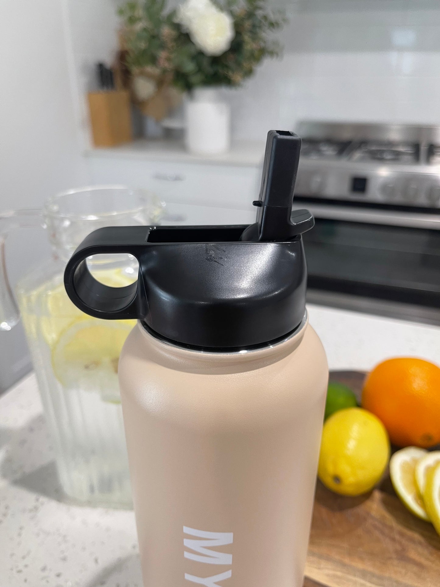 On The Go Straw Lid