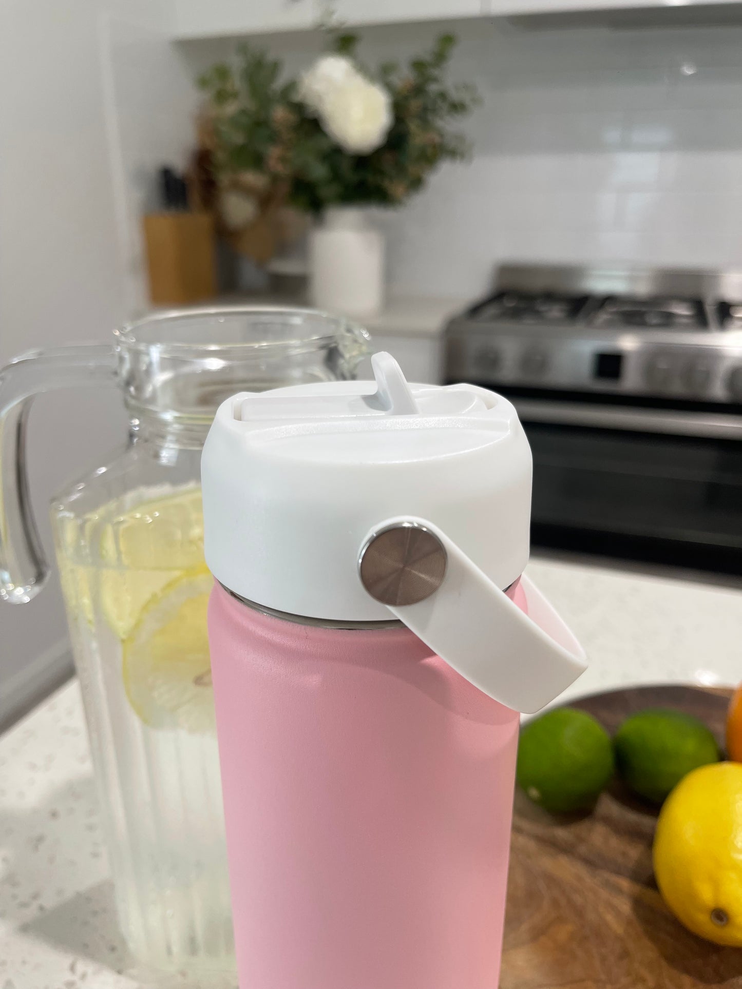 Loop Handle Straw Lid in Snow